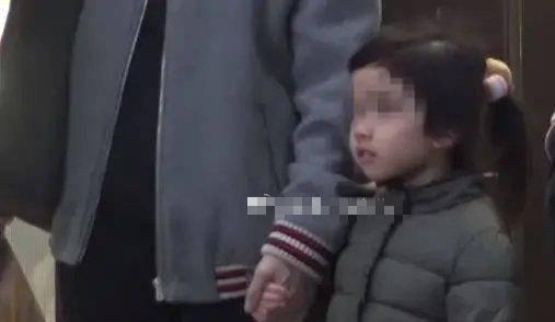 杨幂女儿小糯米最新爆料,童年趣事大揭秘