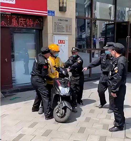 重庆外卖小哥最新视爆料,街头巷尾的温暖瞬间与挑战时刻